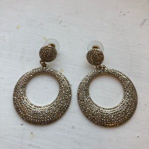 Gorgeous shimmery gold post-back earrings